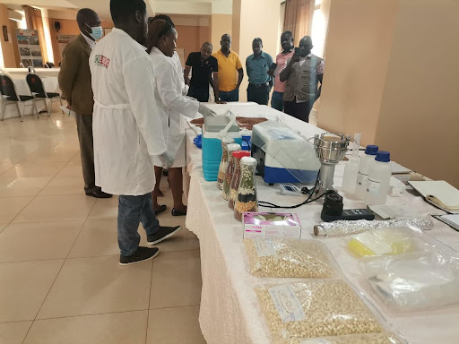Building the capacity of stakeholders in Uganda to tame the aflatoxin threat